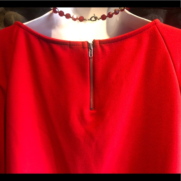 Green Envelope Red Ruffled 3/4 Sleeve Flowy Blouse - Picture 8 of 8